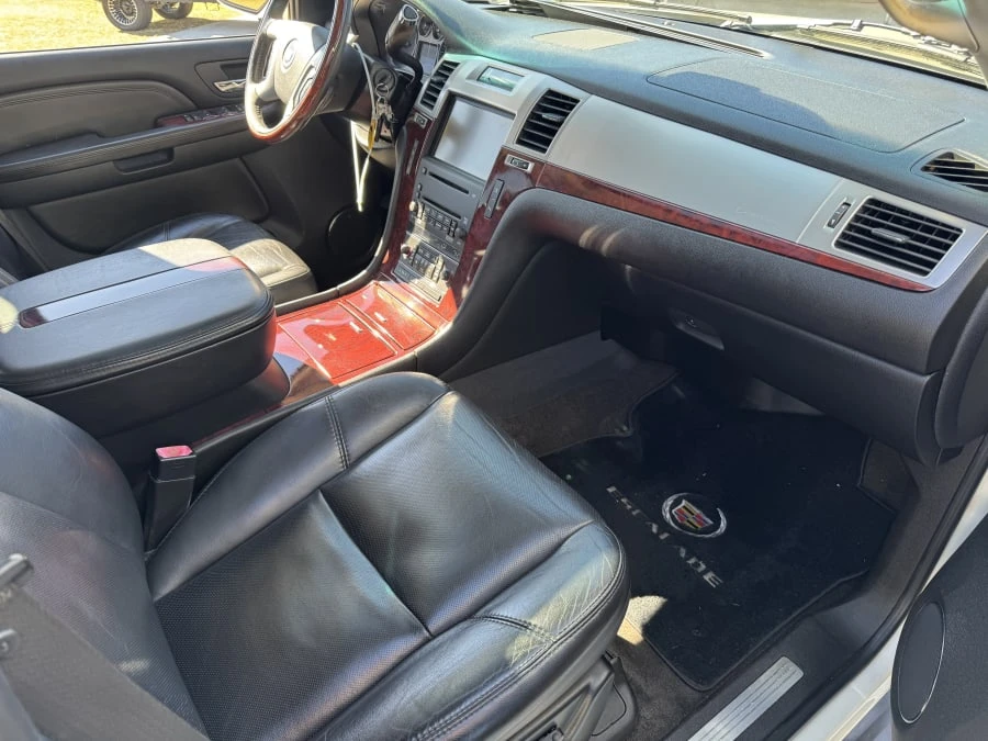2007 Cadillac Escalade & EXT 3rd Gen - Image 9 of 11