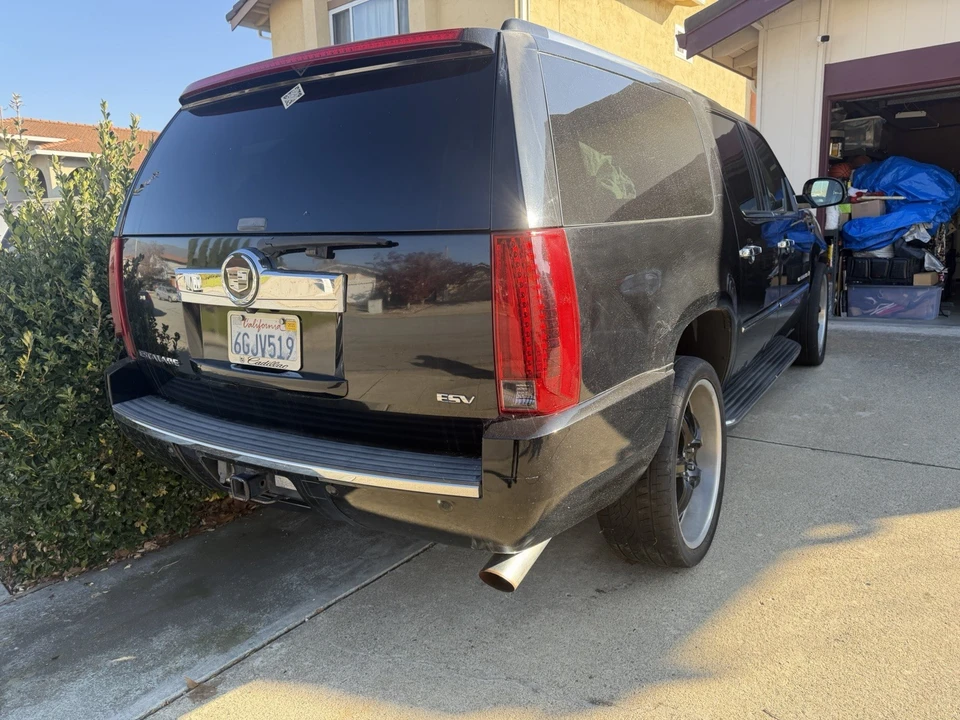 2007 Cadillac Escalade & EXT 3rd Gen - Image 2 of 5