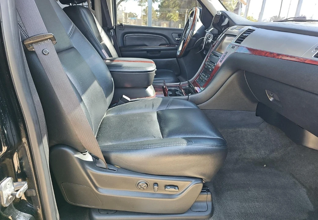 2007 Cadillac Escalade & EXT 3rd Gen - Image 11 of 12