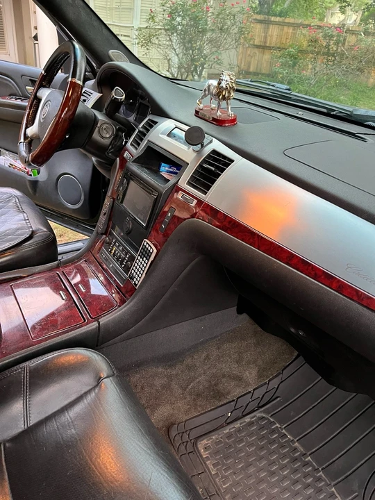 2007 Cadillac Escalade & EXT 3rd Gen - Image 12 of 21