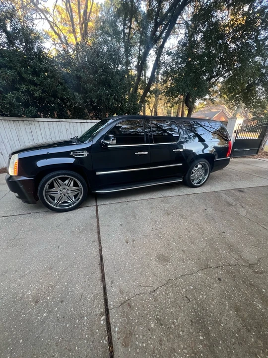 2007 Cadillac Escalade & EXT 3rd Gen - Image 7 of 21