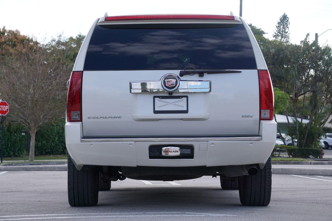 2007 Cadillac Escalade & EXT 3rd Gen - Image 5 of 31