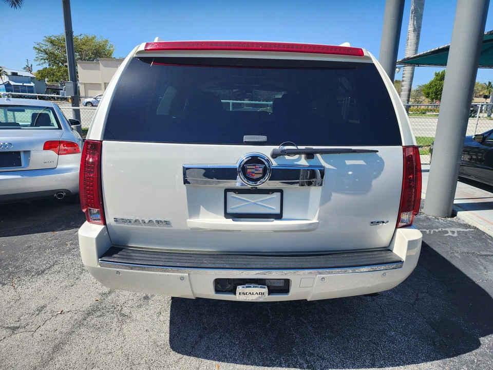 2007 Cadillac Escalade & EXT 3rd Gen - Image 7 of 31
