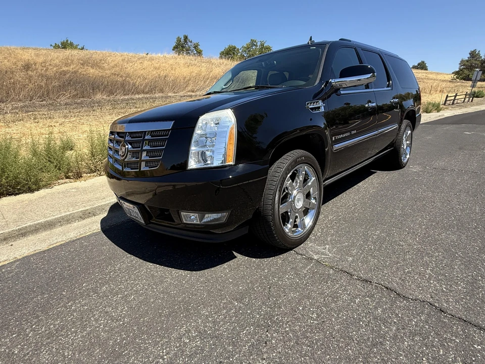 2007 Cadillac Escalade & EXT 3rd Gen - Image 5 of 31