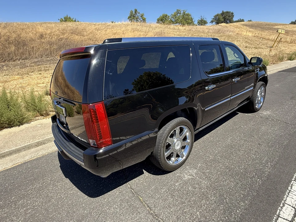 2007 Cadillac Escalade & EXT 3rd Gen - Image 19 of 31