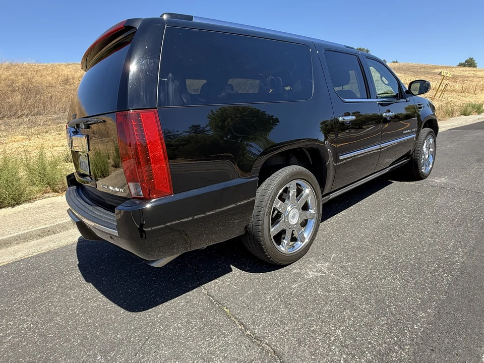 2007 Cadillac Escalade & EXT 3rd Gen - Image 18 of 31