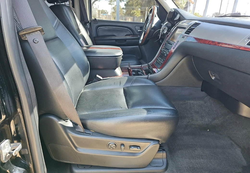 2007 Cadillac Escalade & EXT 3rd Gen - Image 11 of 12