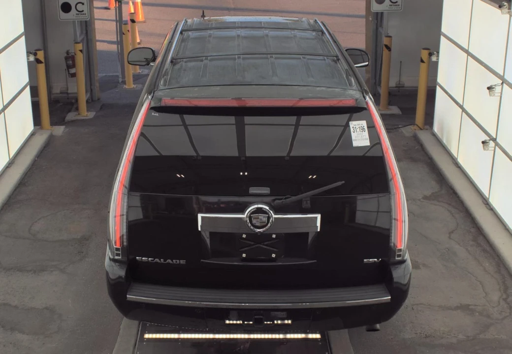 2007 Cadillac Escalade & EXT 3rd Gen - Image 3 of 12