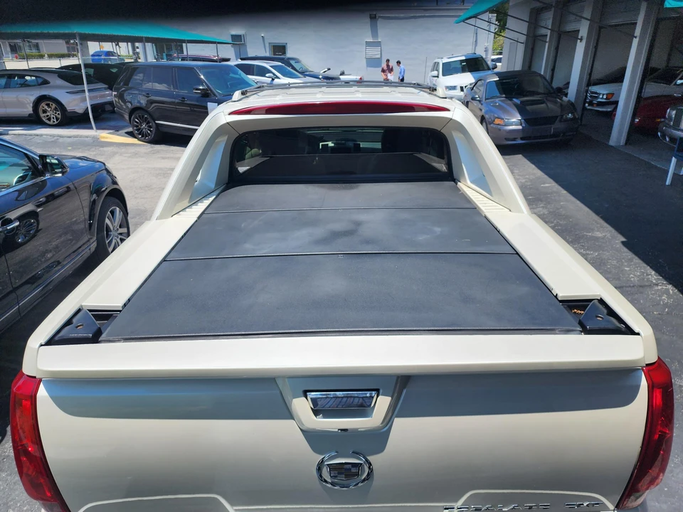 2007 Cadillac Escalade & EXT 3rd Gen - Image 16 of 31