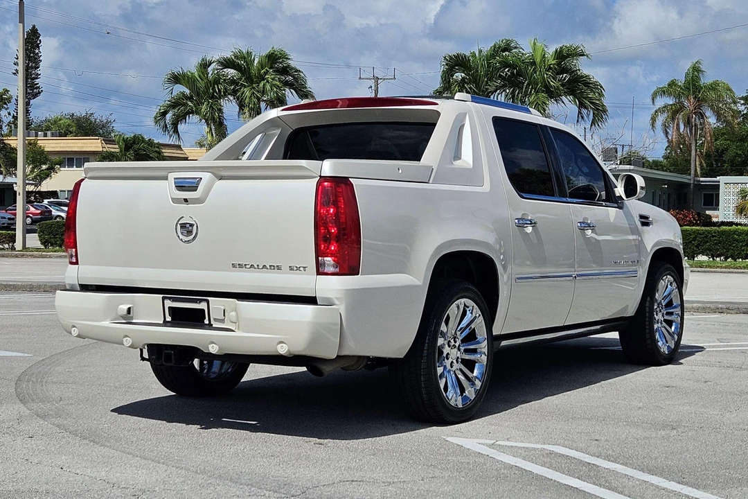 2007 Cadillac Escalade & EXT 3rd Gen - Image 4 of 31