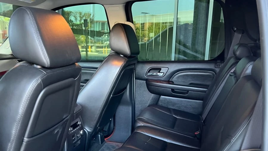 2007 Cadillac Escalade & EXT 3rd Gen - Image 4 of 19