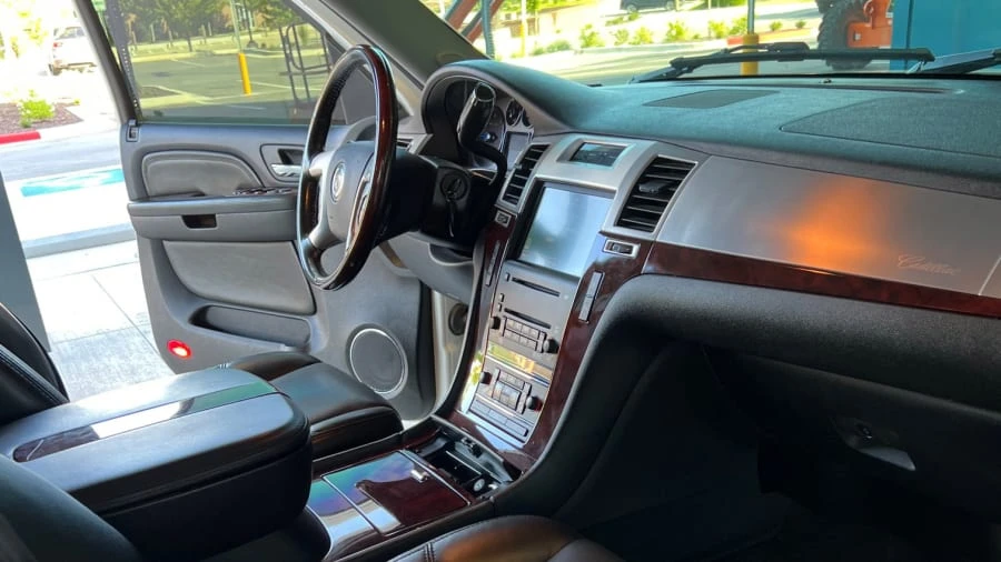 2007 Cadillac Escalade & EXT 3rd Gen - Image 5 of 19