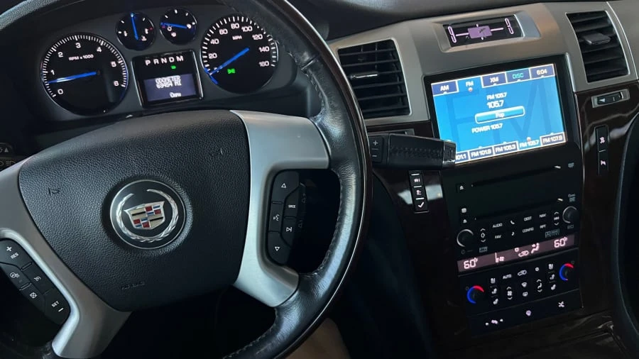 2007 Cadillac Escalade & EXT 3rd Gen - Image 6 of 19