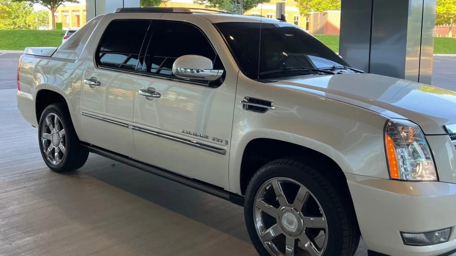 2007 Cadillac Escalade & EXT 3rd Gen - Image 14 of 19