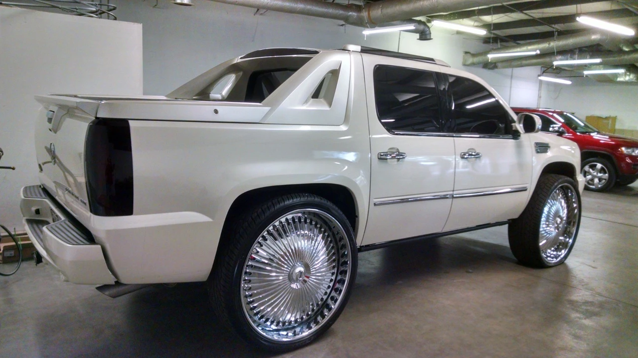 2007 Cadillac Escalade & EXT 3rd Gen - Image 12 of 21