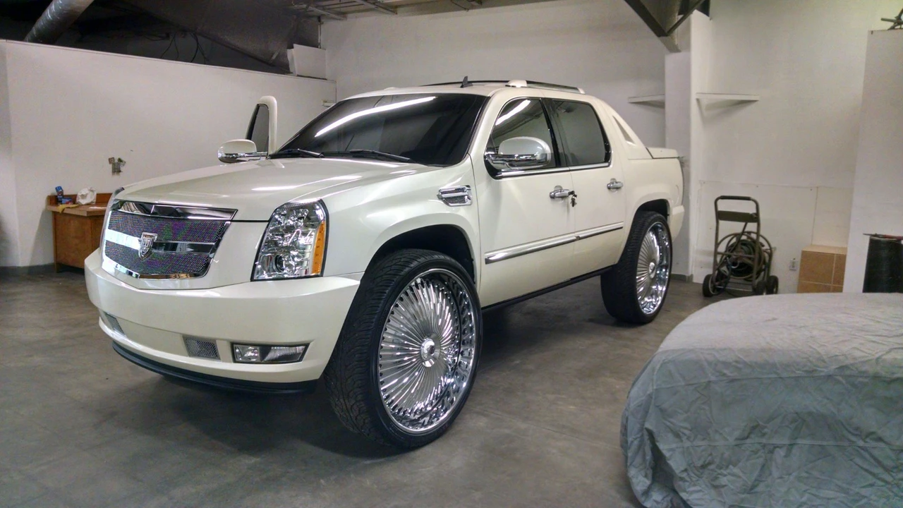 2007 Cadillac Escalade & EXT 3rd Gen - Image 15 of 21