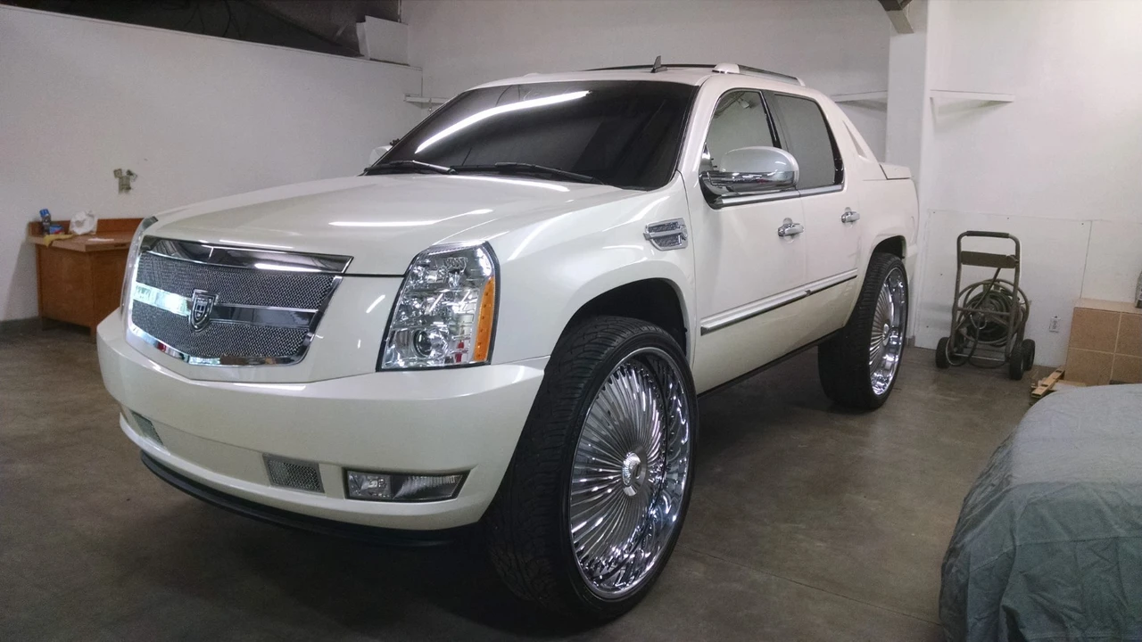 2007 Cadillac Escalade & EXT 3rd Gen - Image 11 of 21