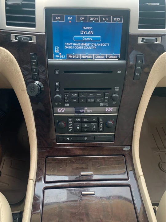 2007 Cadillac Escalade & EXT 3rd Gen - Image 11 of 13