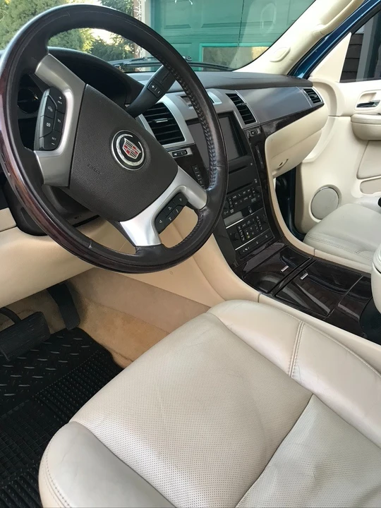 2007 Cadillac Escalade & EXT 3rd Gen - Image 12 of 20