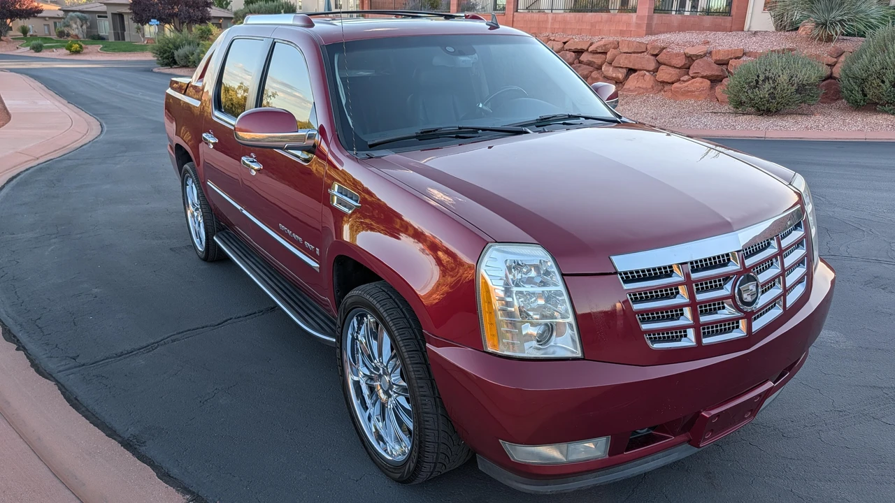 2007 Cadillac Escalade & EXT 3rd Gen - Image 9 of 31
