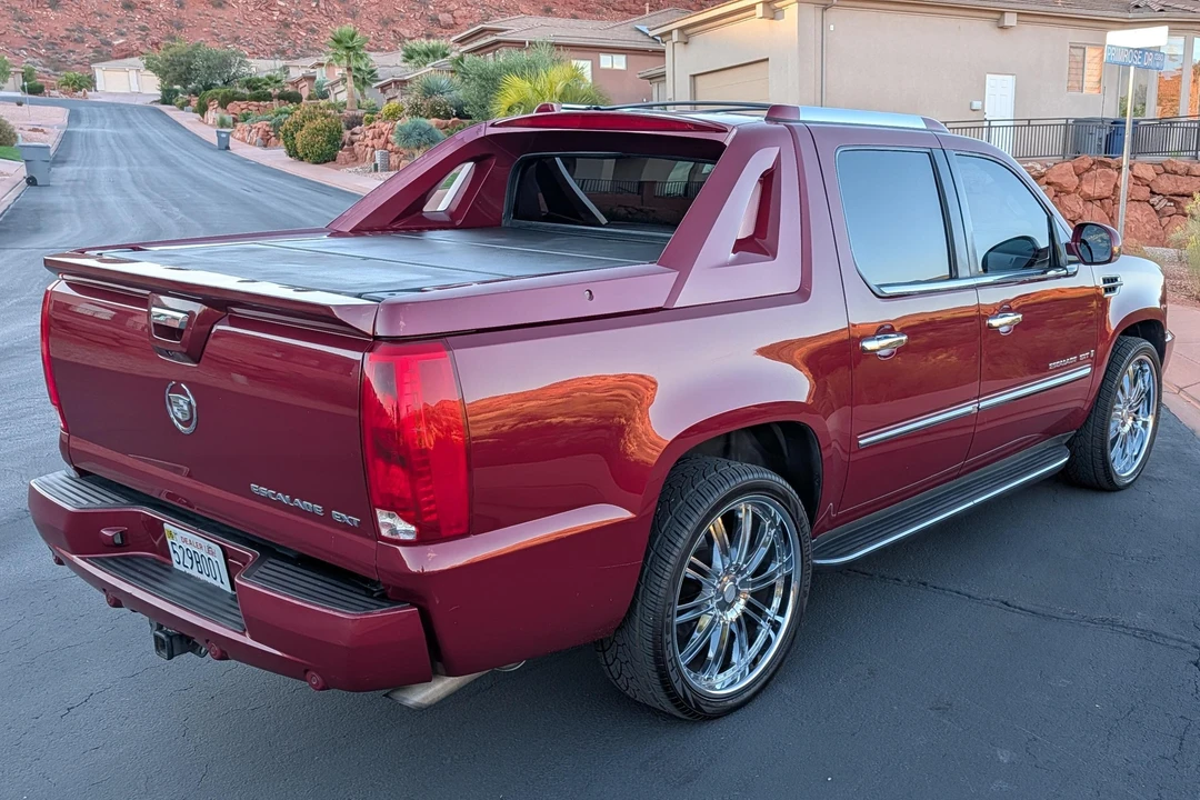 2007 Cadillac Escalade & EXT 3rd Gen - Image 4 of 31