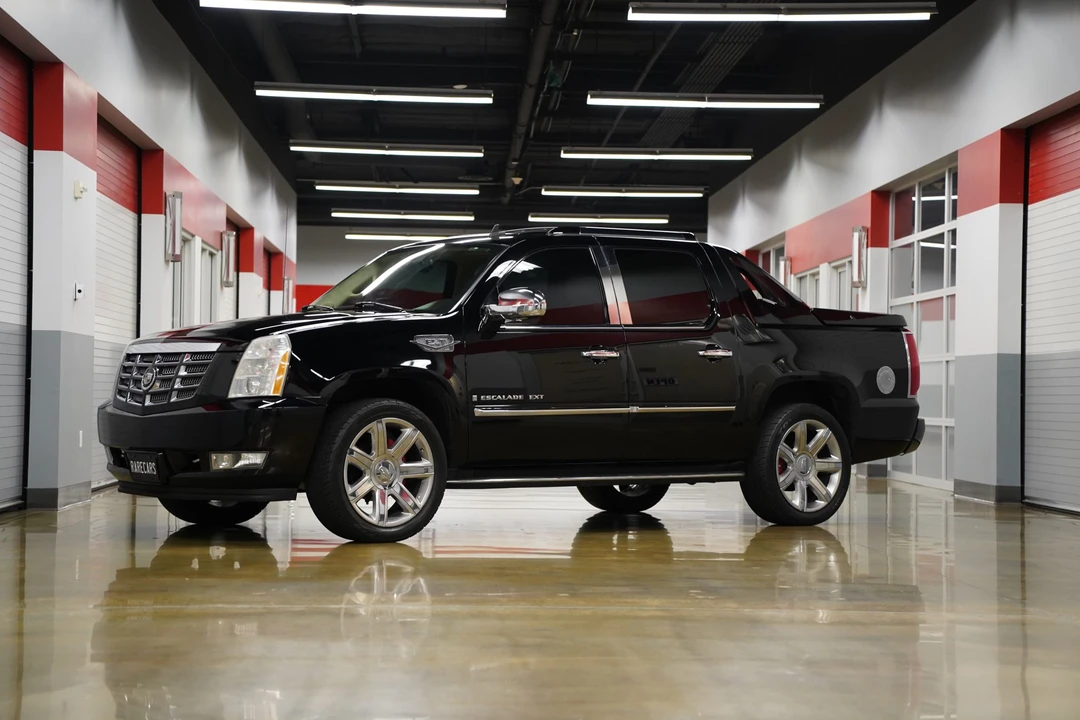 2007 Cadillac Escalade & EXT 3rd Gen - Image 2 of 31