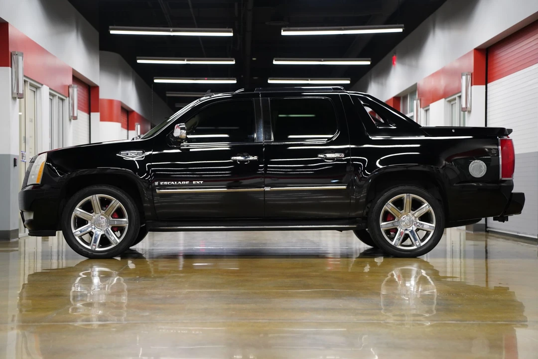 2007 Cadillac Escalade & EXT 3rd Gen - Image 3 of 31