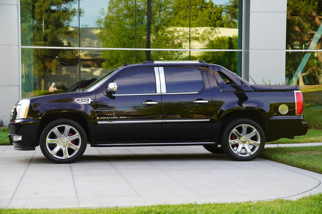 2007 Cadillac Escalade & EXT 3rd Gen - Image 12 of 31