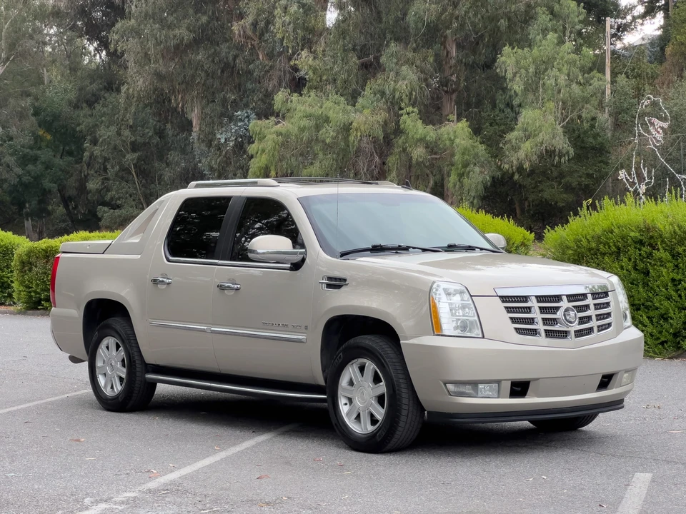 2007 Cadillac Escalade & EXT 3rd Gen - Image 16 of 31