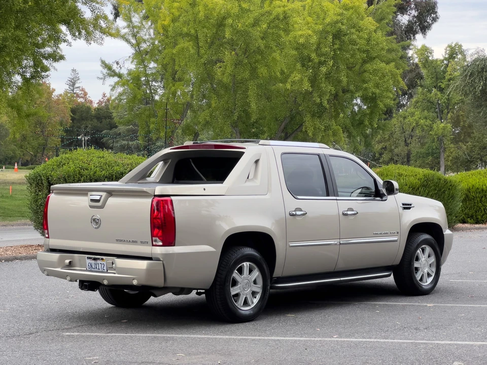 2007 Cadillac Escalade & EXT 3rd Gen - Image 21 of 31