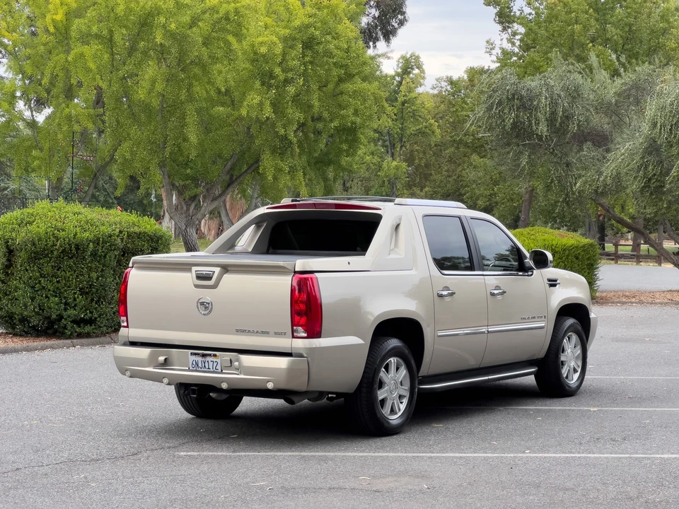 2007 Cadillac Escalade & EXT 3rd Gen - Image 22 of 31