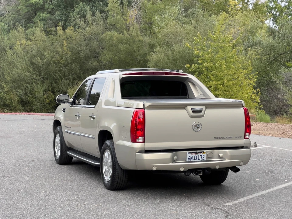2007 Cadillac Escalade & EXT 3rd Gen - Image 25 of 31