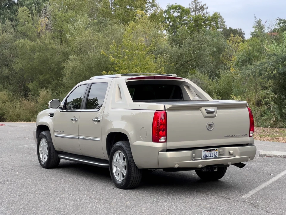 2007 Cadillac Escalade & EXT 3rd Gen - Image 26 of 31