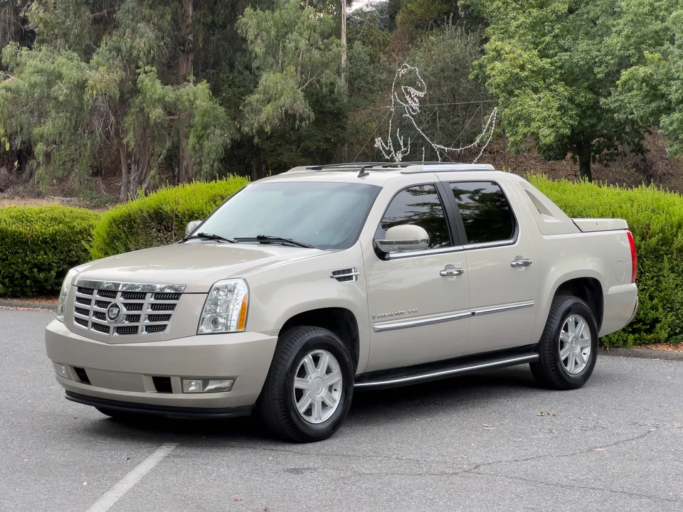 2007 Cadillac Escalade & EXT 3rd Gen - Image 4 of 31
