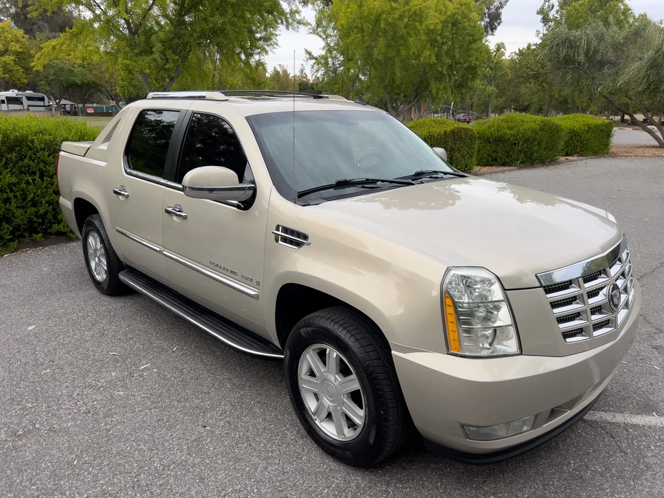 2007 Cadillac Escalade & EXT 3rd Gen - Image 13 of 31