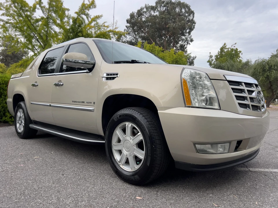 2007 Cadillac Escalade & EXT 3rd Gen - Image 14 of 31