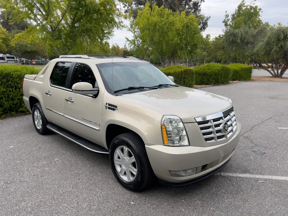 2007 Cadillac Escalade & EXT 3rd Gen - Image 12 of 31