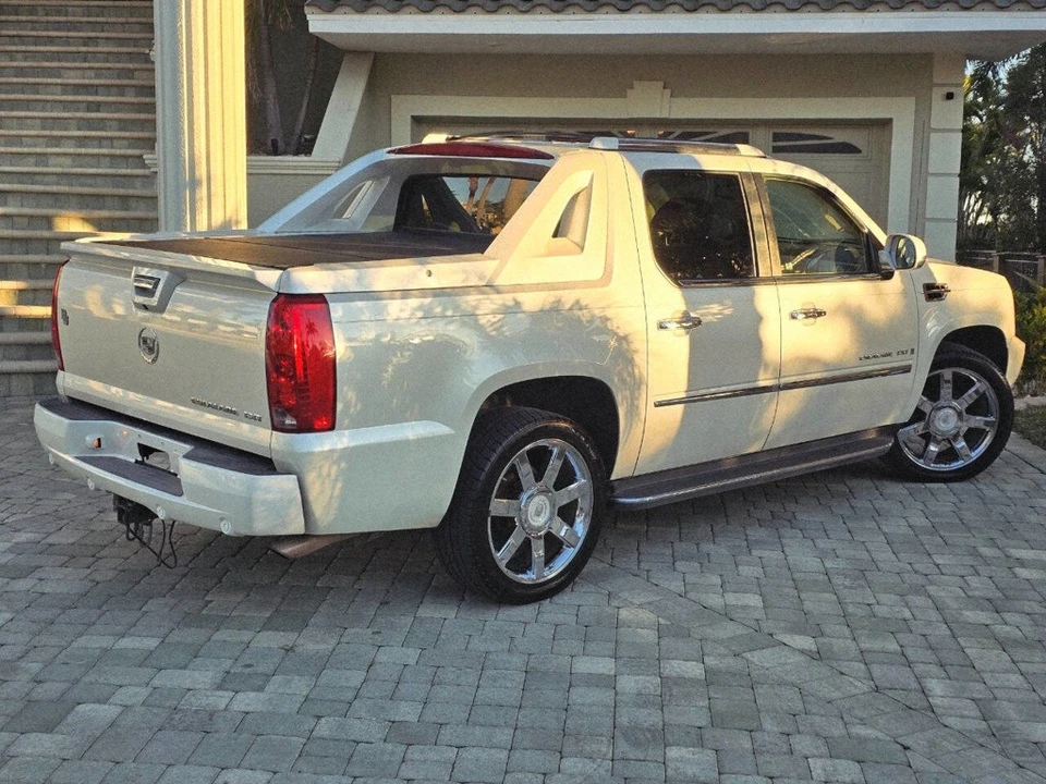 2007 Cadillac Escalade & EXT 3rd Gen - Image 4 of 21