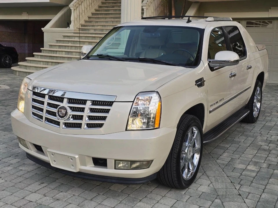 2007 Cadillac Escalade & EXT 3rd Gen - Image 16 of 21