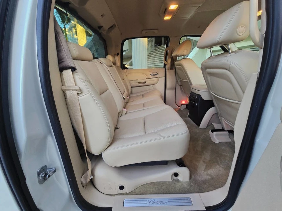 2007 Cadillac Escalade & EXT 3rd Gen - Image 18 of 21