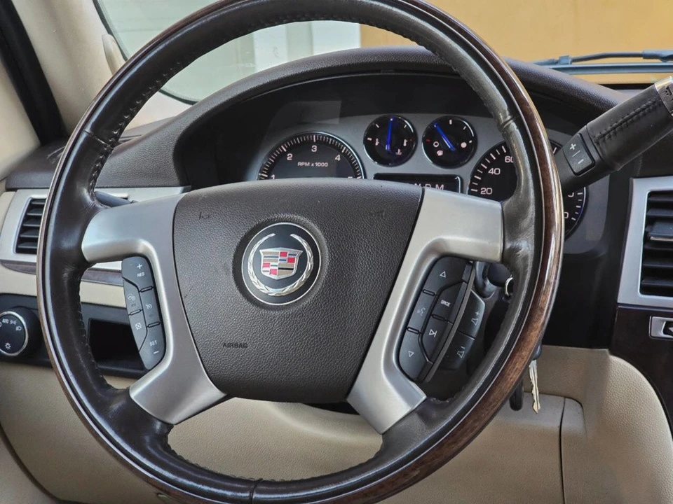 2007 Cadillac Escalade & EXT 3rd Gen - Image 8 of 21