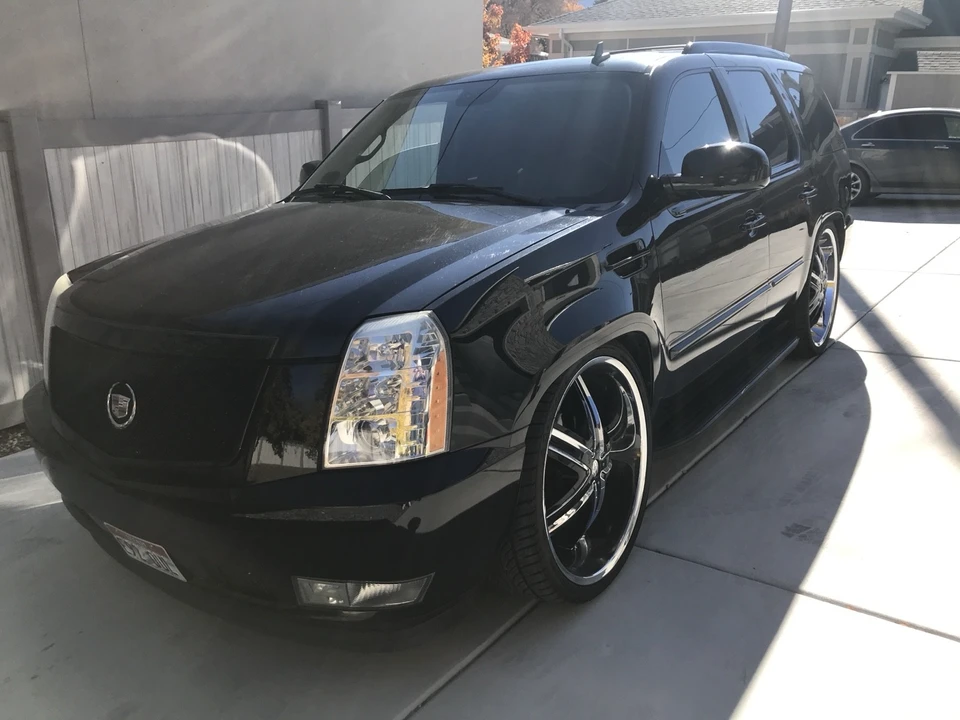 2007 Cadillac Escalade & EXT 3rd Gen - Image 4 of 14