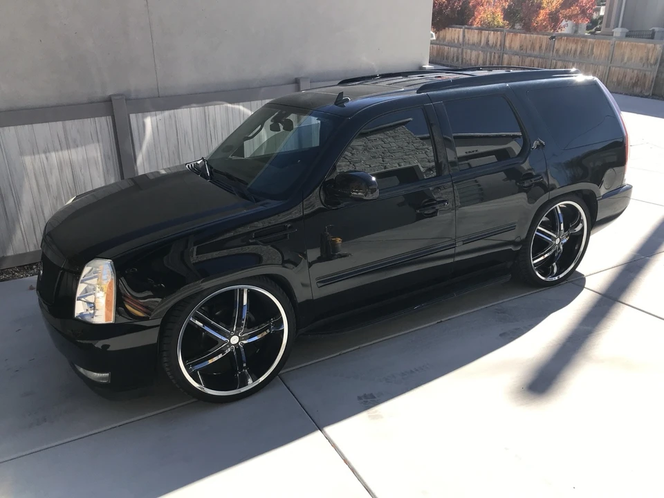 2007 Cadillac Escalade & EXT 3rd Gen - Image 3 of 14