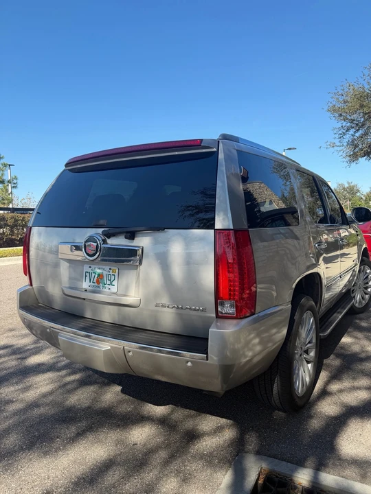2007 Cadillac Escalade & EXT 3rd Gen - Image 3 of 10