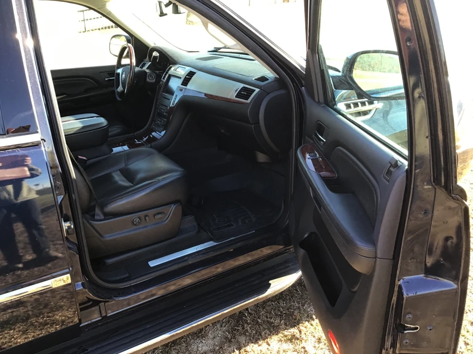 2007 Cadillac Escalade & EXT 3rd Gen - Image 12 of 21