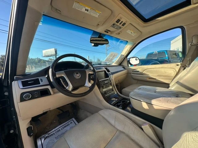 2007 Cadillac Escalade & EXT 3rd Gen - Image 9 of 12
