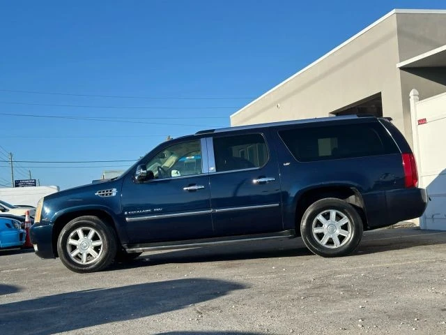 2007 Cadillac Escalade & EXT 3rd Gen - Image 2 of 12