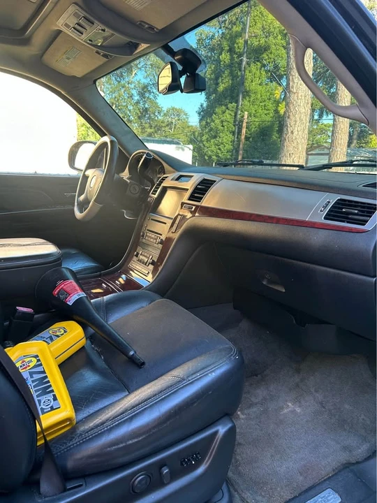 2007 Cadillac Escalade & EXT 3rd Gen - Image 8 of 9