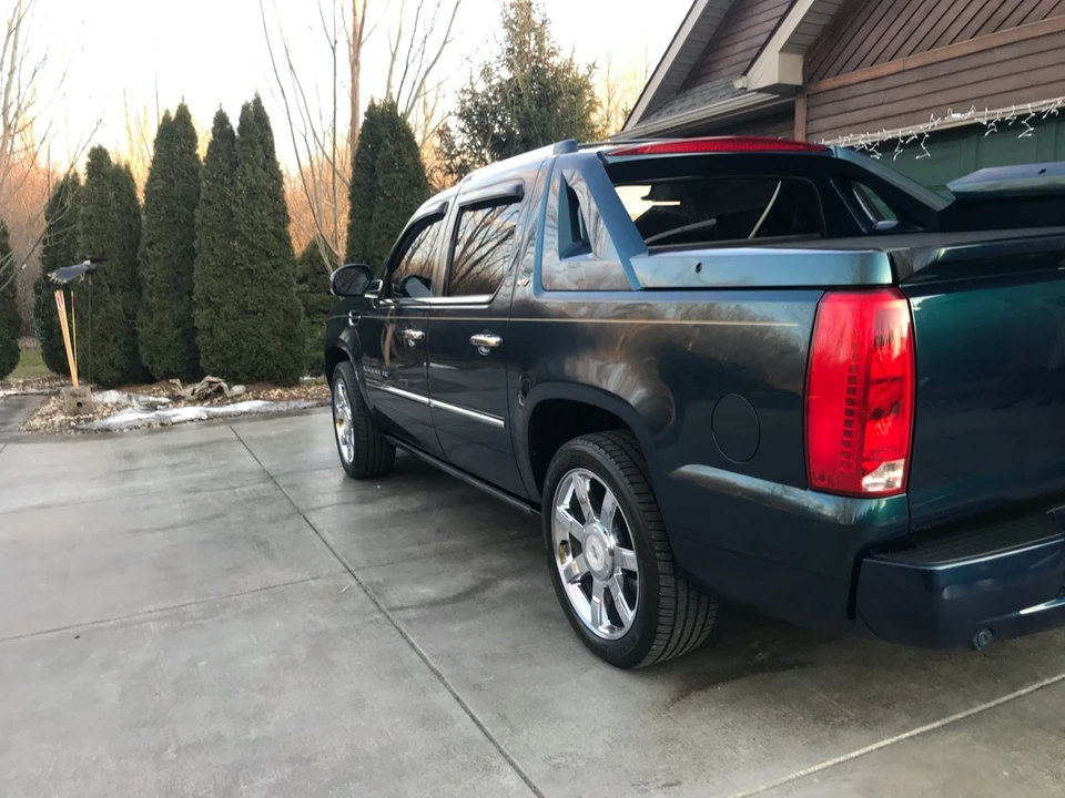 2007 Cadillac Escalade & EXT 3rd Gen - Image 21 of 21