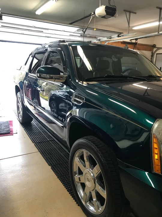 2007 Cadillac Escalade & EXT 3rd Gen - Image 2 of 21